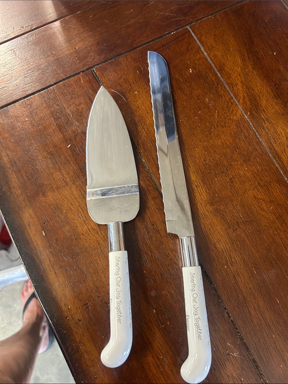Precious Moments White Handle Cake Server and Serrated Knife Duo